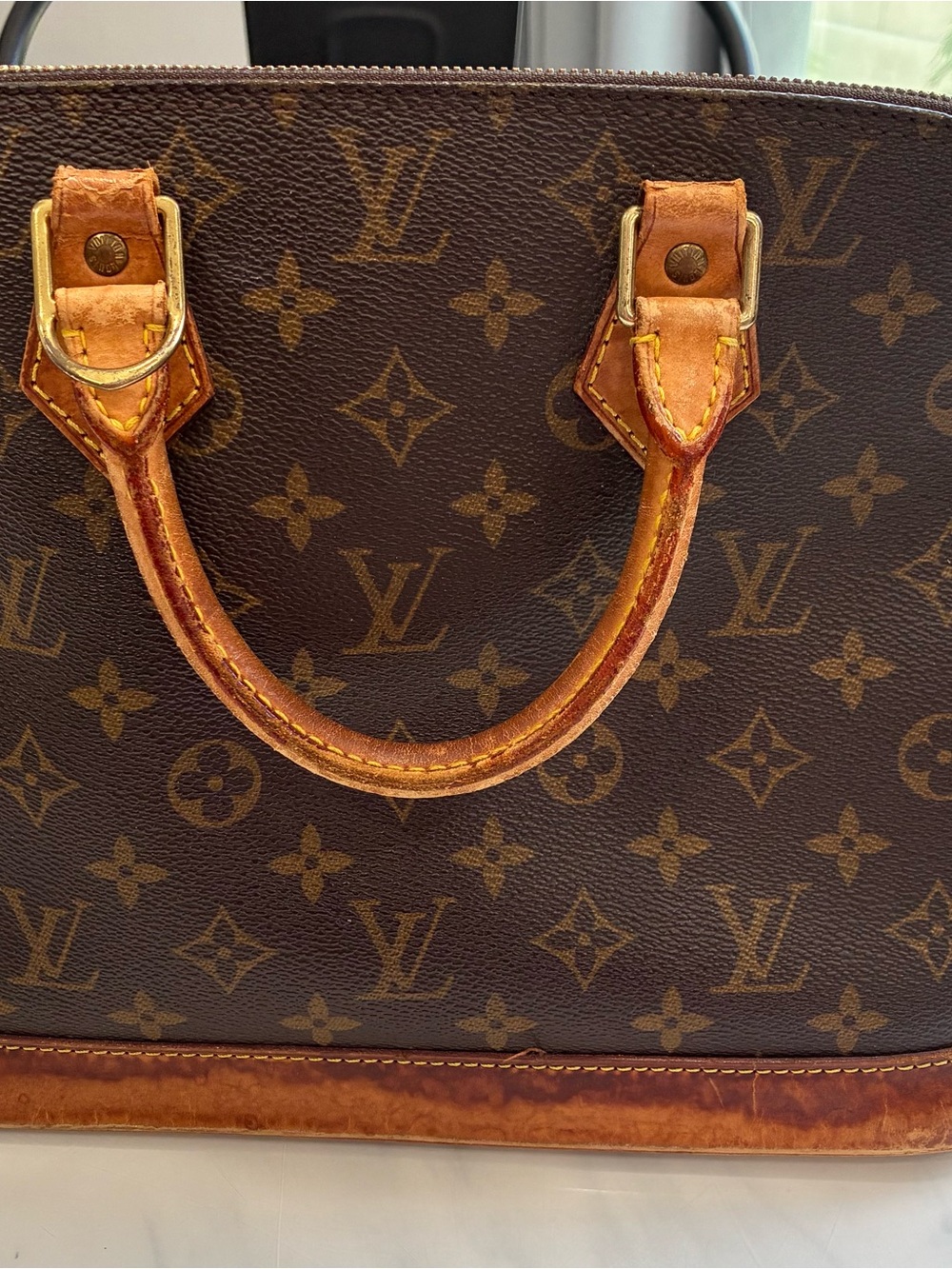 Vintage Authentic Louis Vuitton Alma PM - Picture 3 of 5